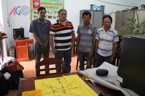 Lừa đảo, bán “đá thiên thạch” giả với giá sốc 1,75 triệu USD - ảnh 2