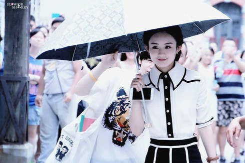 Triệu Lệ Dĩnh trở thành “tiểu hoa đán” Trung Quốc qua các bộ phim nào? - ảnh 13