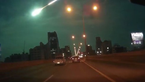 Sao băng thắp sáng bầu trời đêm Bangkok, Thái Lan - ảnh 1