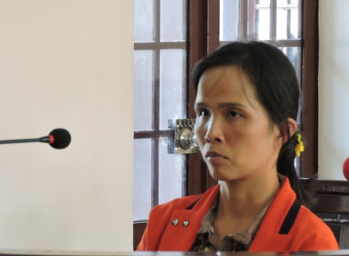 “Trùm” lừa tiền tỷ... mù chữ - ảnh 1