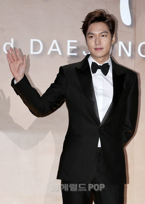 Lee Min Ho chiến thắng ở lễ trao giải bị