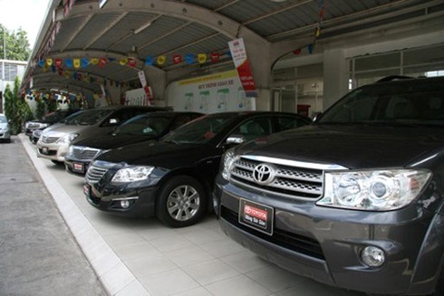 Kinh nghiệm mua ô tô cũ chơi Tết, tránh