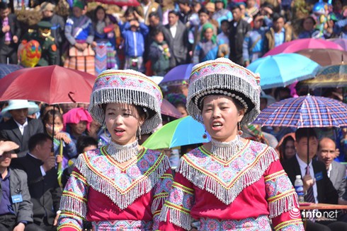 Lên Pha Long vui hội Gầu Tào của người Mông - ảnh 2