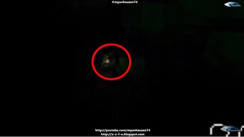 UFO đang 'điều khiển' cả Mặt trời? - ảnh 3