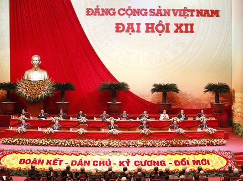 Toàn văn báo cáo chính trị của BCH Trung ương Đảng khóa XI - ảnh 1