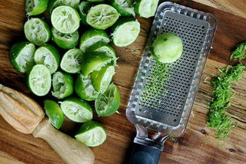 Điều bất ngờ khi ăn 1 miếng 'vỏ chanh' mỗi ngày - ảnh 1