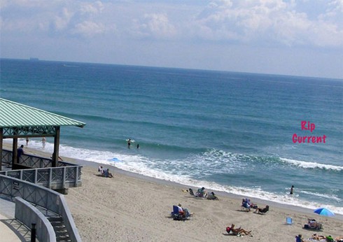 Dòng xoáy chết người ẩn sâu dưới màn nước thẫm tĩnh lặng - ảnh 2