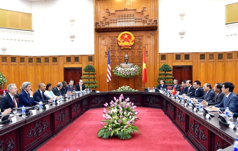 Thủ tướng Nguyễn Xuân Phúc gặp Tổng thống Barack Obama - ảnh 1