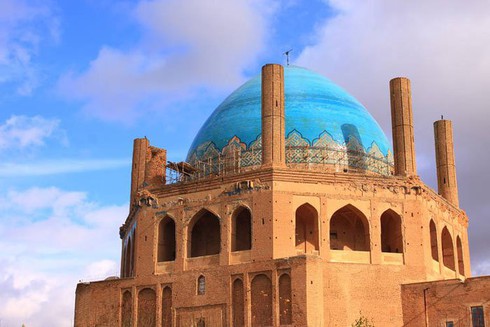 Mái vòm Soltaniyeh tuyệt đẹp - Di sản văn hóa thế giới tại Iran - ảnh 1