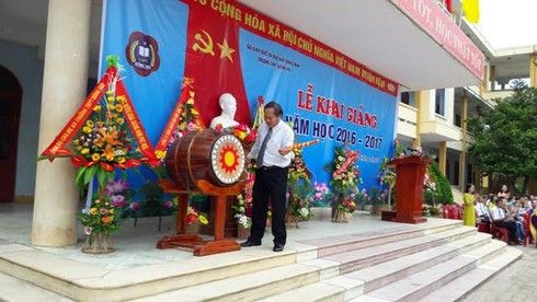 Bộ trưởng Trương Minh Tuấn về trường cũ dự lễ khai giảng - ảnh 1