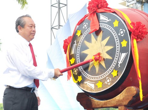 Phó Thủ tướng Trương Hòa Bình dự lễ khai giảng tại Hải Dương - ảnh 1