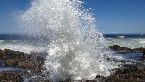 Kỳ lạ giếng thần Thor hút nước giữa biển - ảnh 6