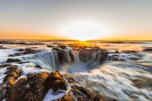 Kỳ lạ giếng thần Thor hút nước giữa biển - ảnh 7