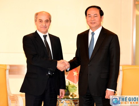 Củng cố và tăng cường quan hệ với các đảng bạn bè, truyền thống ở Italy - ảnh 5