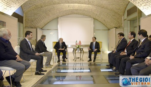 Củng cố và tăng cường quan hệ với các đảng bạn bè, truyền thống ở Italy - ảnh 4