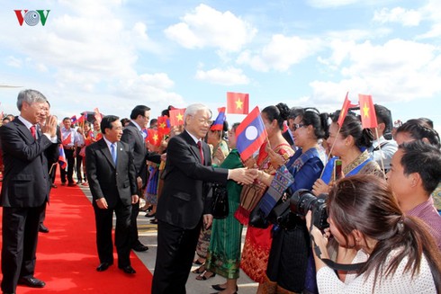 Tổng Bí thư Nguyễn Phú Trọng bắt đầu chuyến thăm CHDCND Lào - ảnh 7