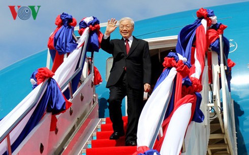 Tổng Bí thư Nguyễn Phú Trọng bắt đầu chuyến thăm CHDCND Lào - ảnh 1