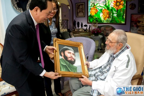 Hình ảnh Lãnh tụ Cuba Fidel Castro trong cuộc gặp Chủ tịch nước Trần Đại Quang - ảnh 5
