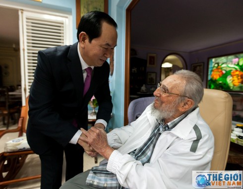 Hình ảnh Lãnh tụ Cuba Fidel Castro trong cuộc gặp Chủ tịch nước Trần Đại Quang - ảnh 3