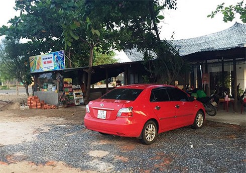 Ngủ ở quán cà phê võng, 4 anh em bị trộm cuỗm sạch tiền, vàng - ảnh 1