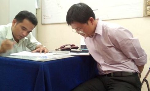 Bắt quả tang cán bộ thuế vòi tiền doanh nghiệp - ảnh 1