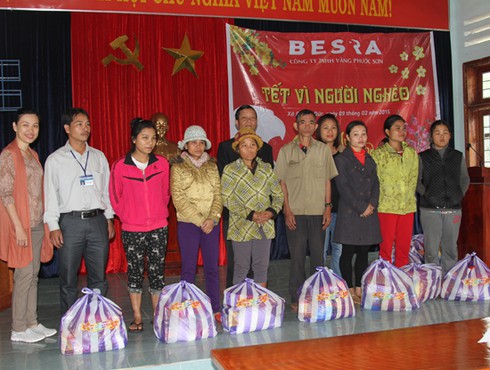 Besra Việt Nam tặng quà cho 100 hộ nghèo ở Quảng Nam - ảnh 1