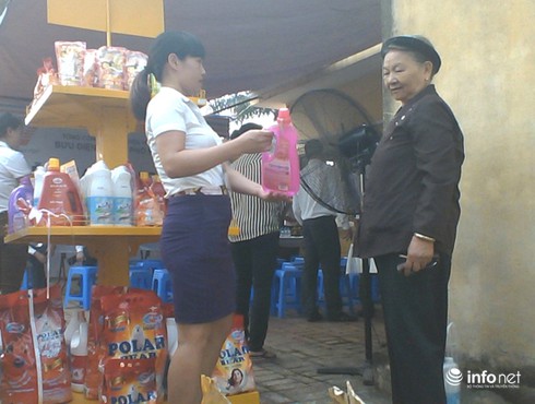 Hà Nội: Khai trương điểm bưu điện văn hóa xã đa dịch vụ - ảnh 2
