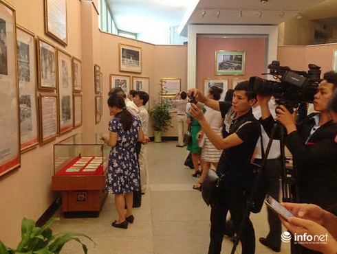 Khai mạc Triển lãm