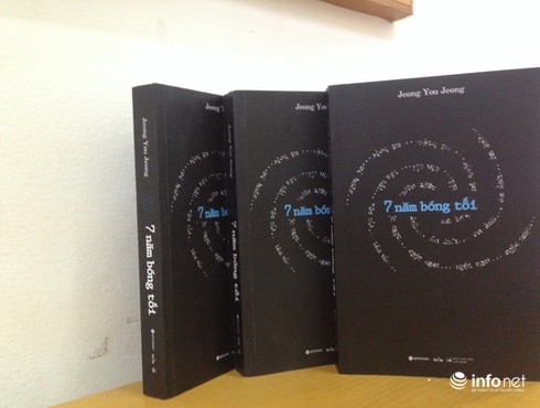 “7 năm bóng tối”: Tiểu thuyết trinh thám hình sự đầy ma lực ám ảnh - ảnh 3