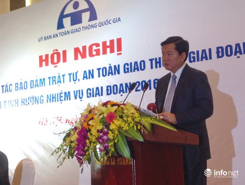 Phó Thủ tướng Nguyễn Xuân Phúc: Cần ứng dụng KHCN để đảm bảo ATGT - ảnh 2