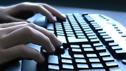 TP.HCM: Đề xuất thành lập trung tâm chuyên xử lý thông tin trên mạng - ảnh 1