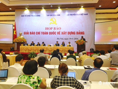 Lần đầu tiên phát động Giải Báo chí toàn quốc Búa liềm vàng - ảnh 1