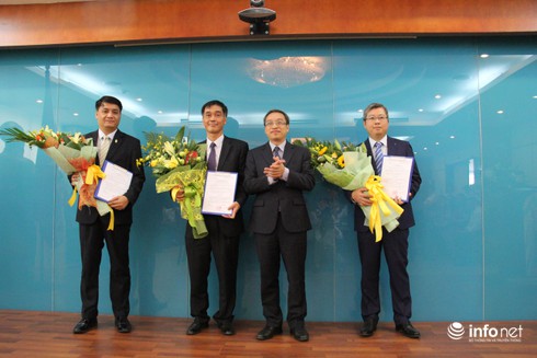 Bộ TT&TT bổ nhiệm Chánh Văn phòng, Cục trưởng Cục PTTH&TTĐT - ảnh 1