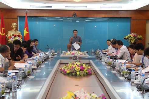 Thứ trưởng Bộ TT&TT: “Phải thận trọng khi đặt bút viết về nhân quyền” - ảnh 1