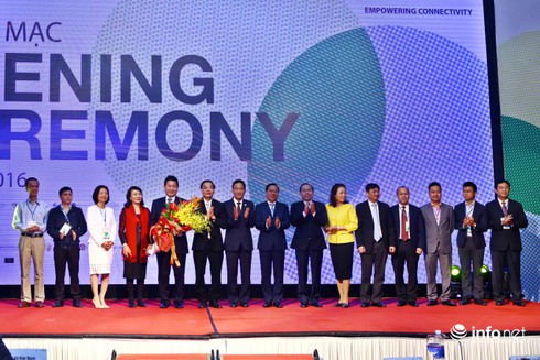 Phó Thủ tướng Vũ Đức Đam: Doanh nghiệp khởi nghiệp rất sợ “giấy phép con” - ảnh 2