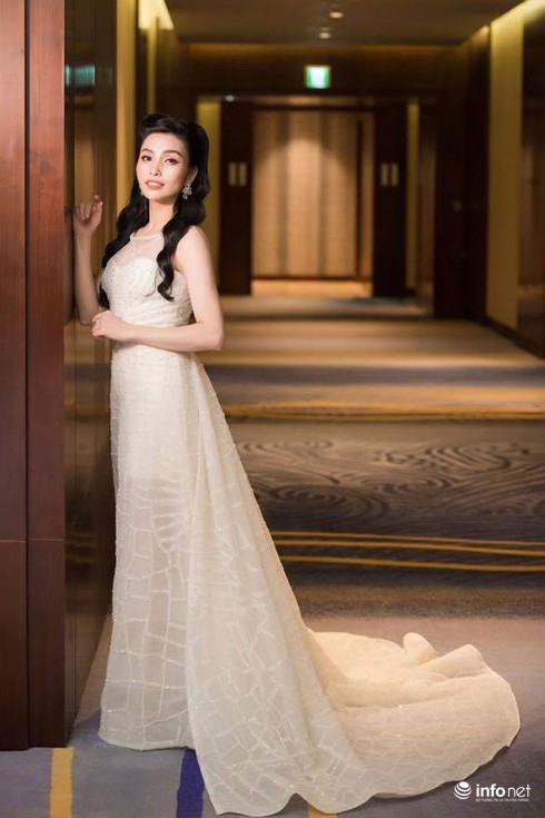 Huyền Sâm đọ sắc cùng