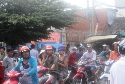 Cháy bãi gửi xe, hàng trăm xe máy, ô tô biến thành tro - ảnh 7