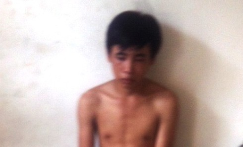 Cô chủ tiệm tóc tay không tước dao tên cướp hung hãn - ảnh 3