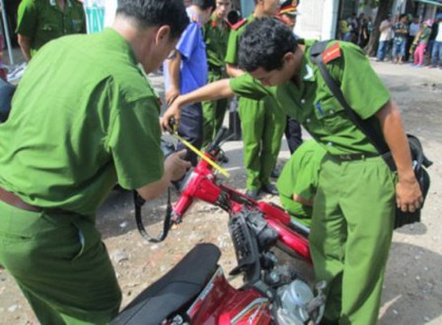 Nạn nhân ôm bụng đầy máu kịp nói tên hung thủ trước khi tử vong - ảnh 1