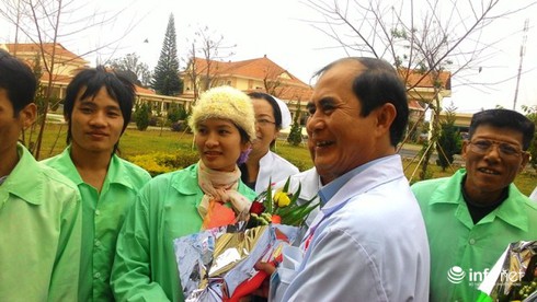 Niềm vui xuất viện của nạn nhân vụ sập hầm thủy điện - ảnh 4