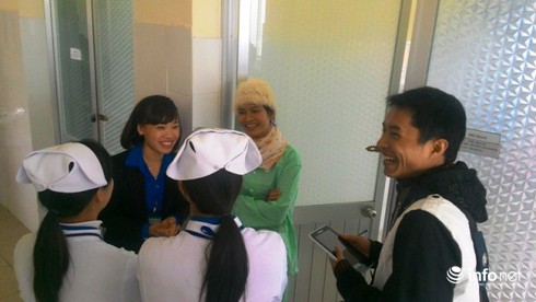 Niềm vui xuất viện của nạn nhân vụ sập hầm thủy điện - ảnh 3