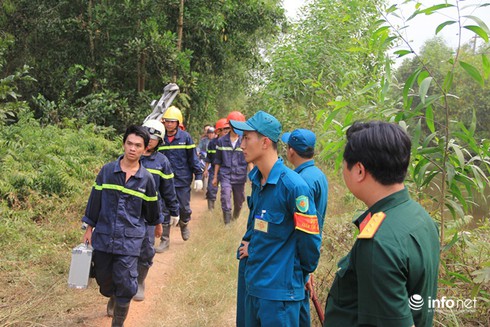 Nhân chứng đầu tiên tiếp cận hiện trường vụ máy bay rơi kể gì? - ảnh 3