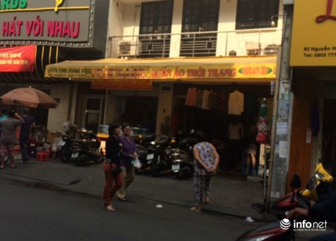 Bà bầu thủ dao đi cướp tiệm vàng ở trung tâm Sài Gòn - ảnh 1