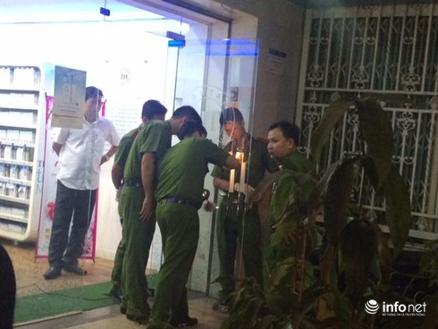 Nghi án khống chế nữ nhân viên cửa hàng sữa rồi cướp tiền táo tợn - ảnh 2