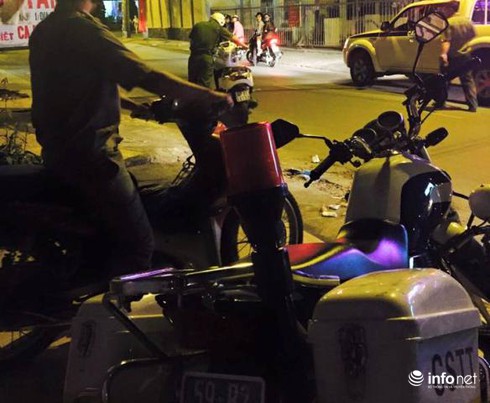 Cảnh sát trật tự quận Phú Nhuận dừng phương tiện, đưa đi đâu không rõ! - ảnh 1