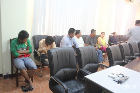 Hai đường dây bảo kê hàng nghìn xe tải bằng logo