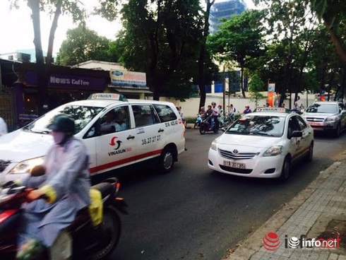 Thiệt đơn thiệt kép khi giá xăng dầu giảm mạnh, cước vận tải