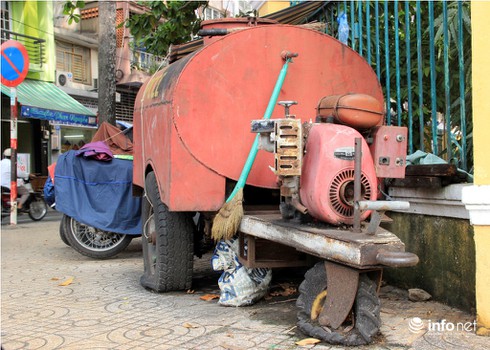 Nhiều xe chữa cháy mini “trùm mền”, người dân Sài Gòn tự chế xe dập lửa - ảnh 1