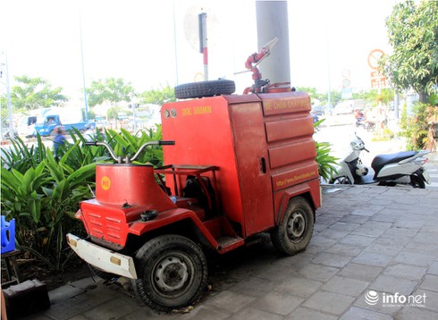 Nhiều xe chữa cháy mini “trùm mền”, người dân Sài Gòn tự chế xe dập lửa - ảnh 2