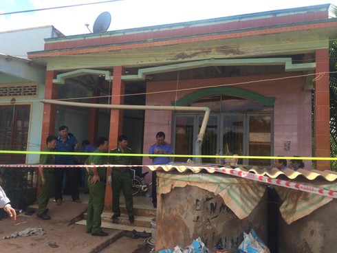 Rúng động Long An: Ba mẹ con tử vong tại nhà riêng - ảnh 1